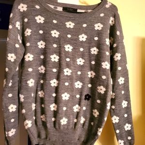 Size M Jessica Simpson sweater